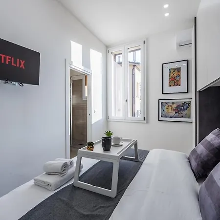 Train Station Deluxe 3 Bath * Bologna