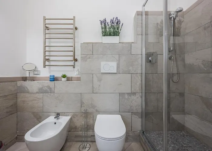 Train Station Deluxe 3 Bath *