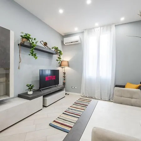 Train Station Deluxe 3 Bath *